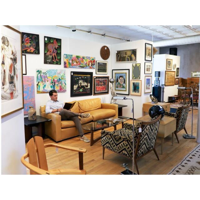 I spy… 

A handful of beautiful lots in our June 8 Live Auction Preview🌟

And our summer intern, Herb, on the Coach couch ☄️

View entire auction online or in-person. Happy Bidding! 
.
.
.
#moderndesign #modernfurniture #modernart #moderndesignauction #antique #sculpture #wallart #prints
#paintings #modernchairs #lamps #buyunique #designer #elevateyourspace #pittsburghauctions
#pittsburghauctionhouse #conceptartgalleryauctions
#fineart #artinvestment #bidnow #buyartyoulove
#buydesignyoulove #HenryFaulkner #EdwardRedfield
#PhilipPearlstein #HarryBertoia #FrancoisStahly
#SamRosenberg #AlbertFrancisKing